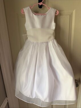 Us Angels White Sleeveless Formal Flower Girl Dress